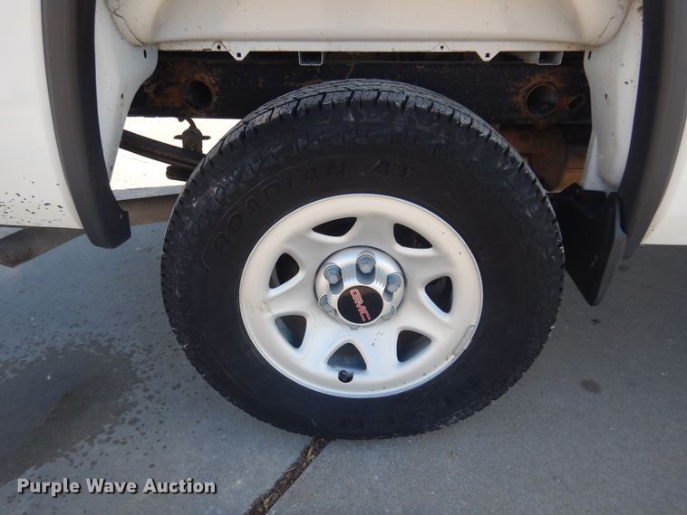 image for item GG9926 2016 GMC Sierra 1500  pickup truck