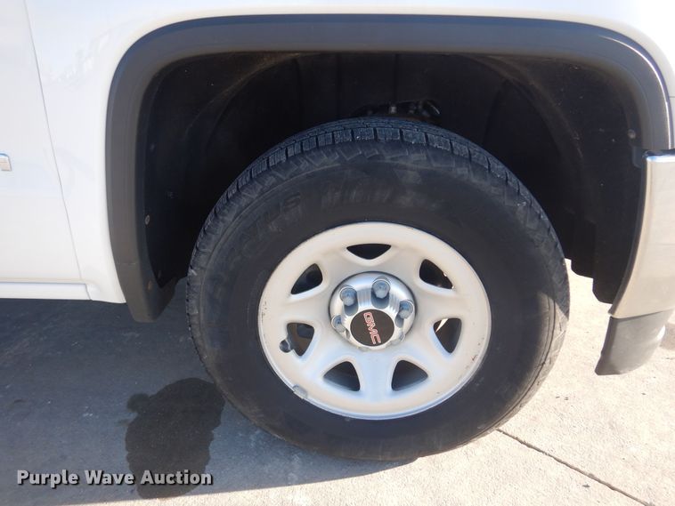 image for item GG9927 2016 GMC Sierra 1500  pickup truck