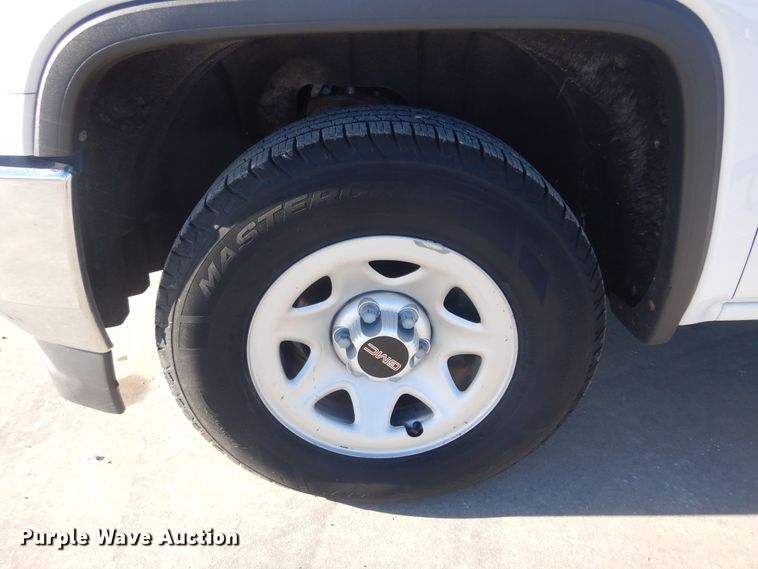 image for item GG9929 2016 GMC Sierra 1500  pickup truck