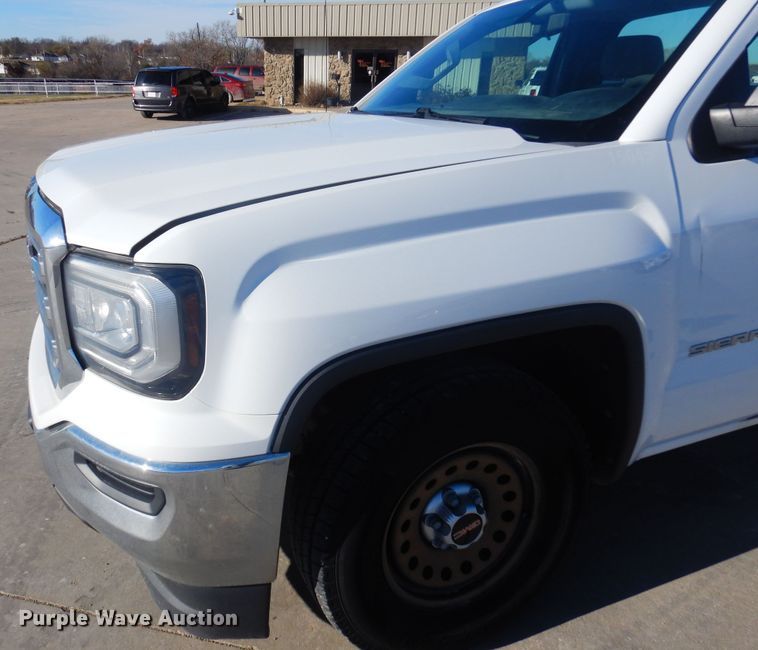 image for item GG9930 2016 GMC Sierra 1500  pickup truck