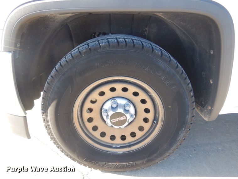 image for item GG9930 2016 GMC Sierra 1500  pickup truck