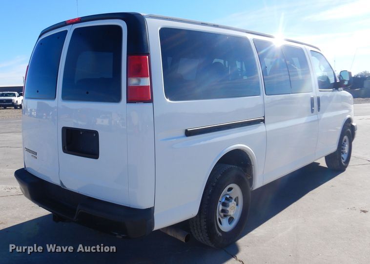 image for item GG9932 2012 Chevrolet Express 2500  van