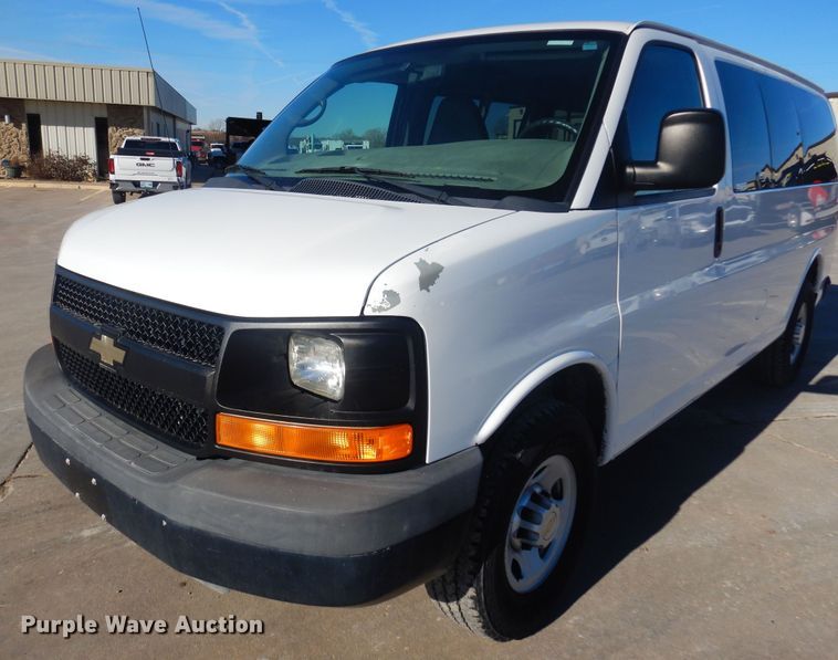image for item GG9932 2012 Chevrolet Express 2500  van