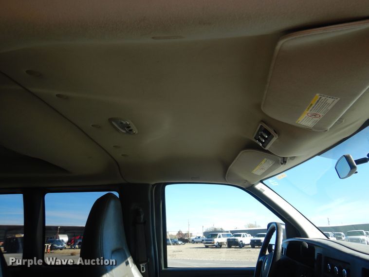 image for item GG9932 2012 Chevrolet Express 2500  van