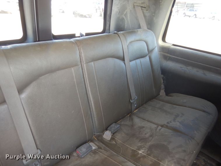 image for item GG9932 2012 Chevrolet Express 2500  van