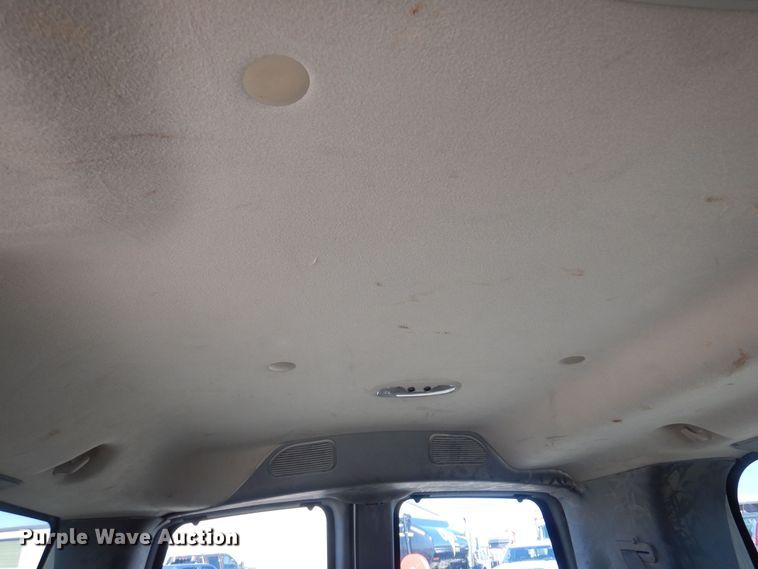 image for item GG9932 2012 Chevrolet Express 2500  van