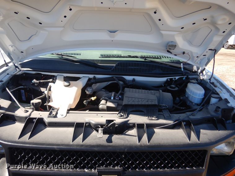 image for item GG9932 2012 Chevrolet Express 2500  van