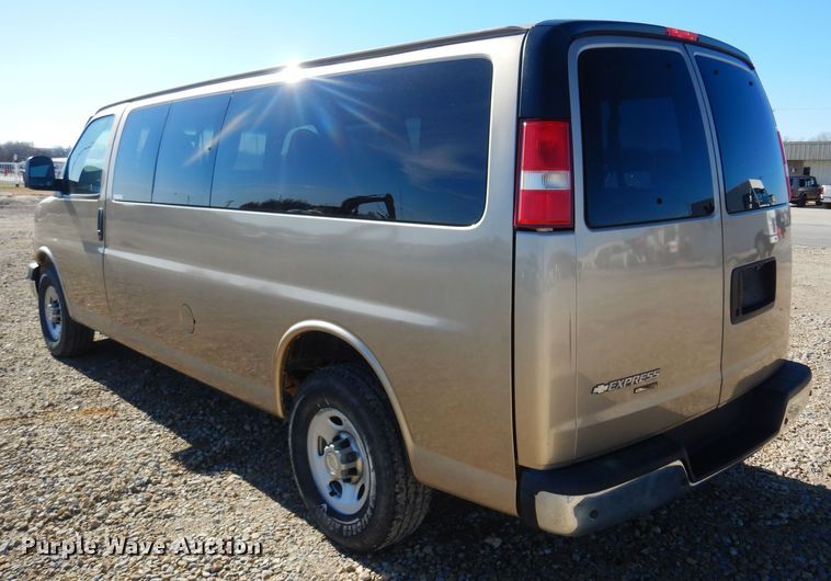 image for item GG9933 2012 Chevrolet Express 3500  van