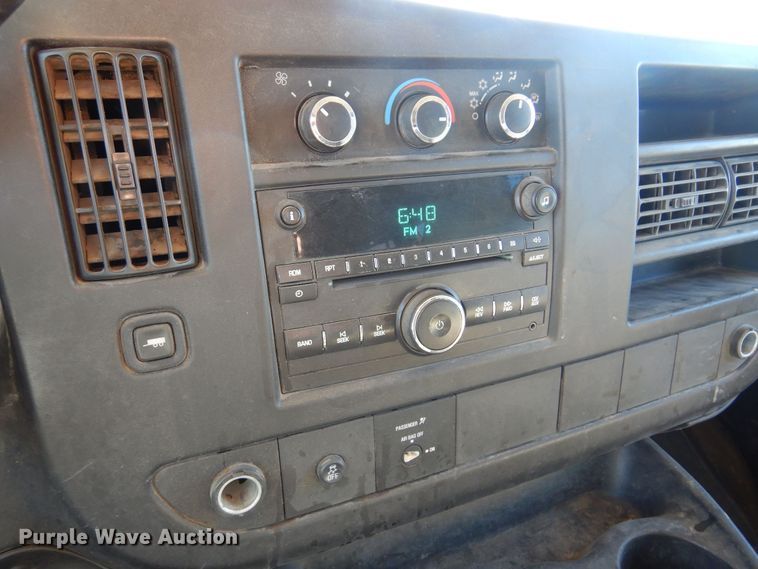 image for item GG9933 2012 Chevrolet Express 3500  van