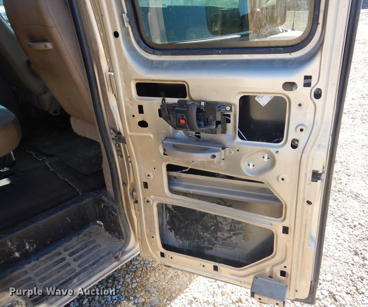 image for item GG9933 2012 Chevrolet Express 3500  van