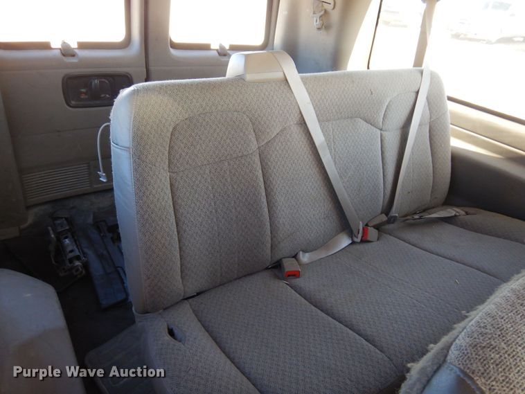 image for item GG9933 2012 Chevrolet Express 3500  van