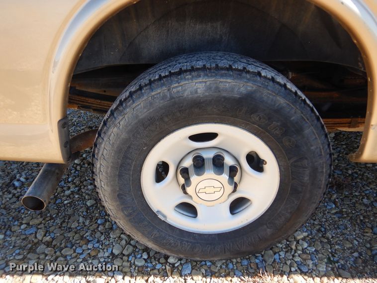 image for item GG9933 2012 Chevrolet Express 3500  van