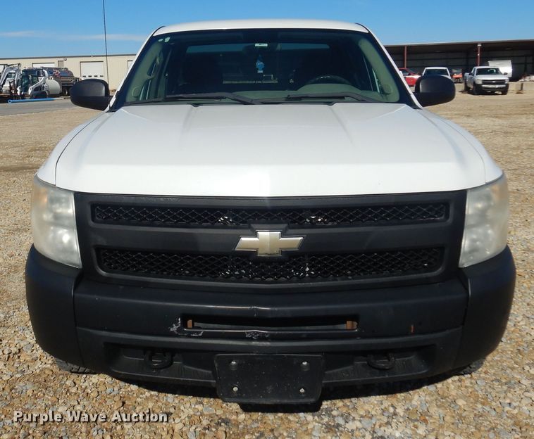 image for item GG9935 2010 Chevrolet Silverado 1500  Ext. Cab pickup truck