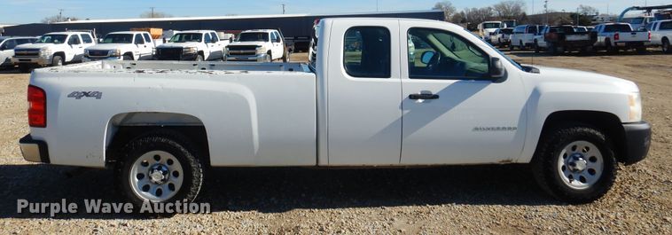 image for item GG9935 2010 Chevrolet Silverado 1500  Ext. Cab pickup truck