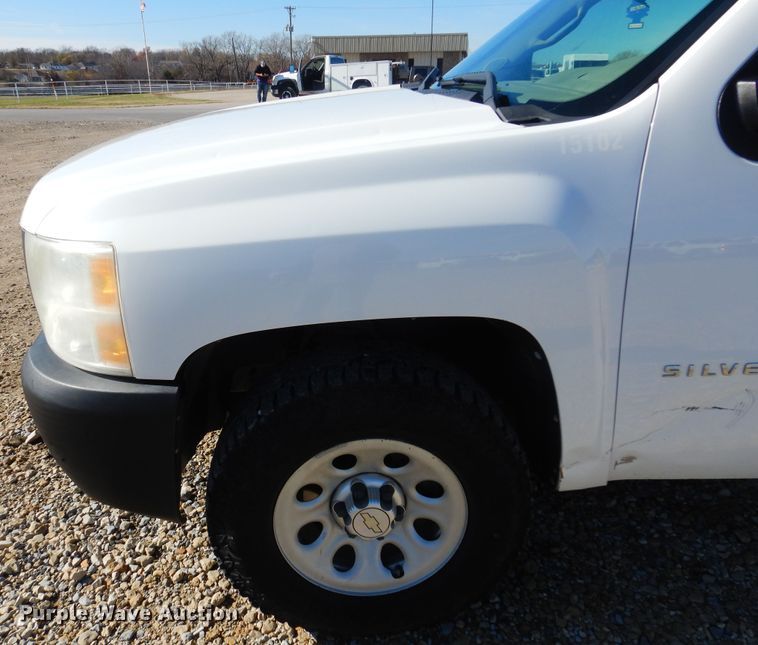 image for item GG9935 2010 Chevrolet Silverado 1500  Ext. Cab pickup truck