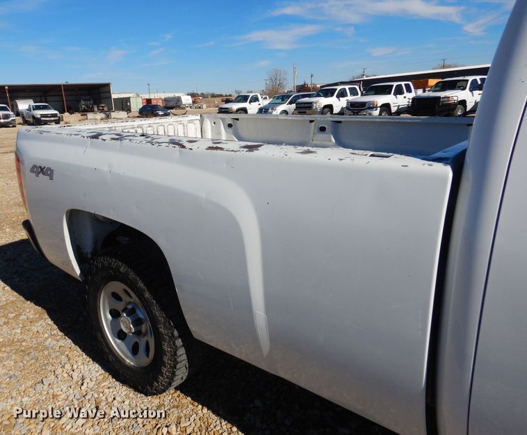 image for item GG9935 2010 Chevrolet Silverado 1500  Ext. Cab pickup truck