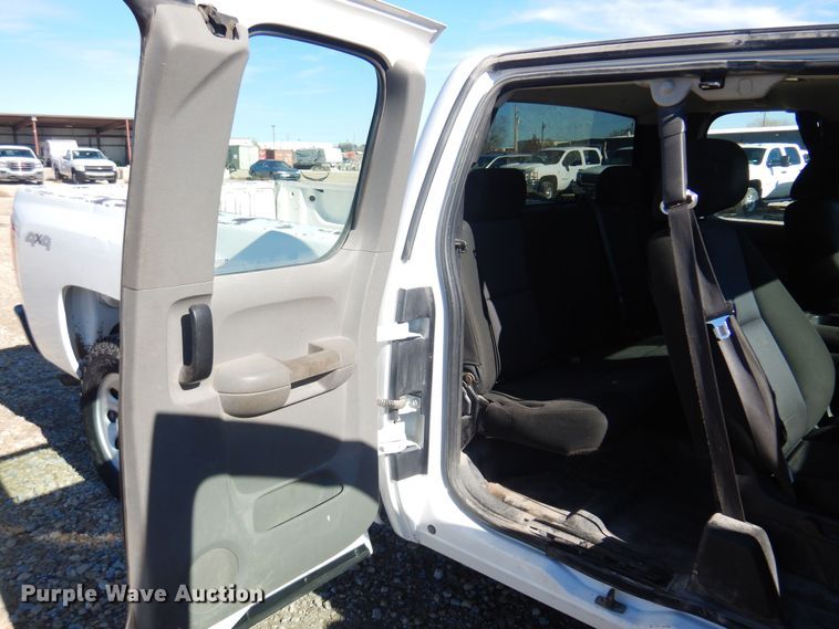 image for item GG9935 2010 Chevrolet Silverado 1500  Ext. Cab pickup truck