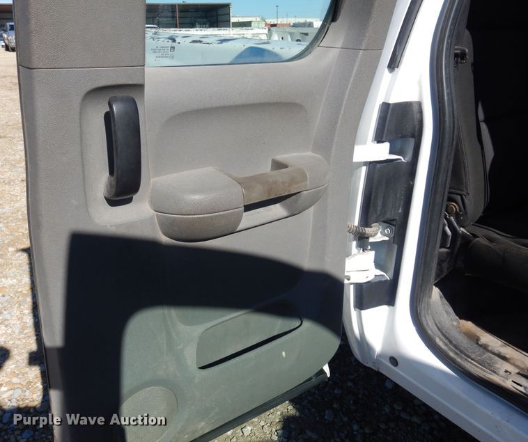 image for item GG9935 2010 Chevrolet Silverado 1500  Ext. Cab pickup truck