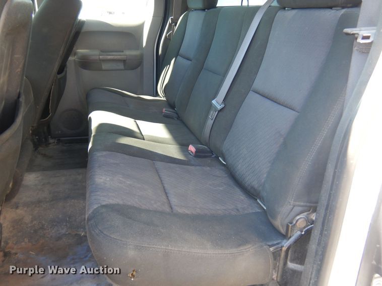 image for item GG9935 2010 Chevrolet Silverado 1500  Ext. Cab pickup truck