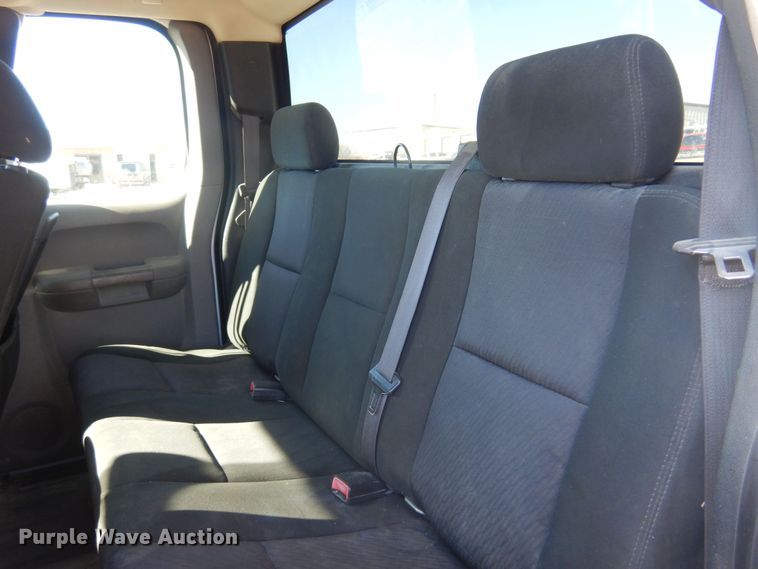 image for item GG9935 2010 Chevrolet Silverado 1500  Ext. Cab pickup truck