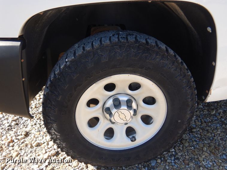 image for item GG9935 2010 Chevrolet Silverado 1500  Ext. Cab pickup truck