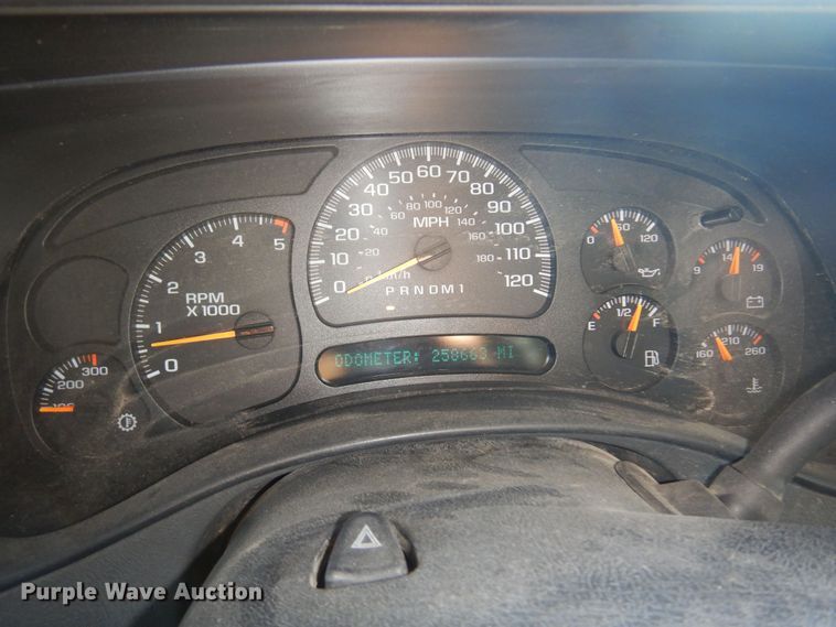 image for item GG9940 2006 Chevrolet Silverado 2500HD  Crew Cab pickup truck