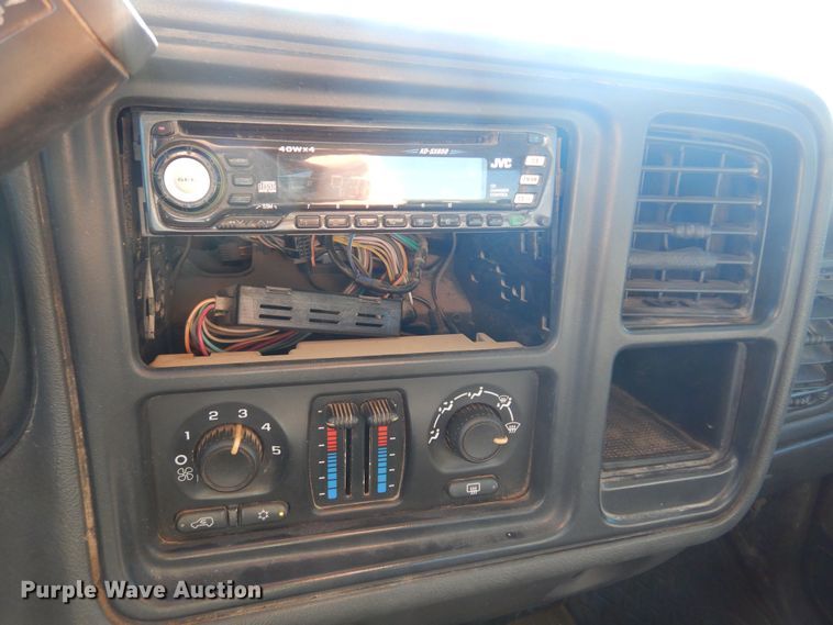 image for item GG9940 2006 Chevrolet Silverado 2500HD  Crew Cab pickup truck