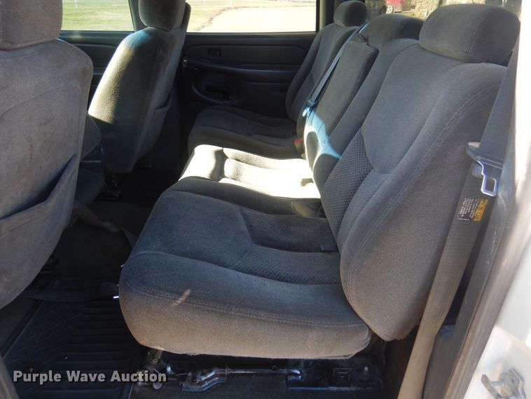 image for item GG9940 2006 Chevrolet Silverado 2500HD  Crew Cab pickup truck