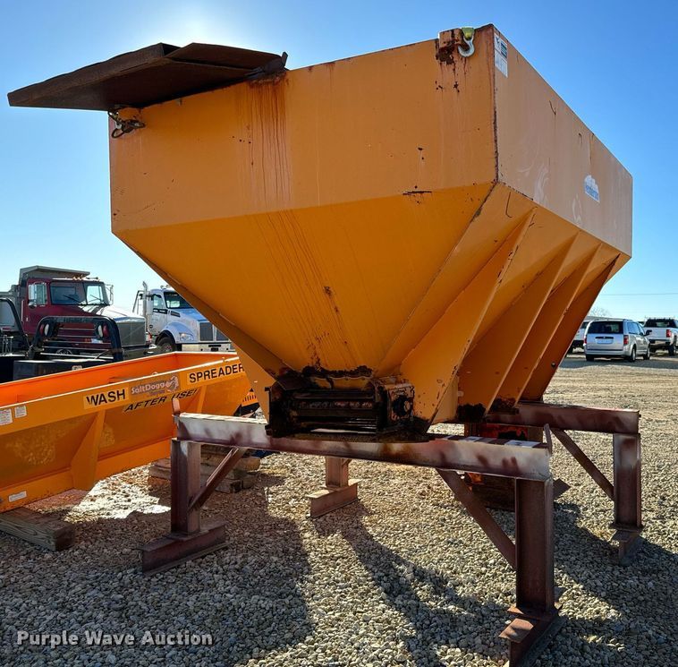 image for item GG9965 Henderson  spreader