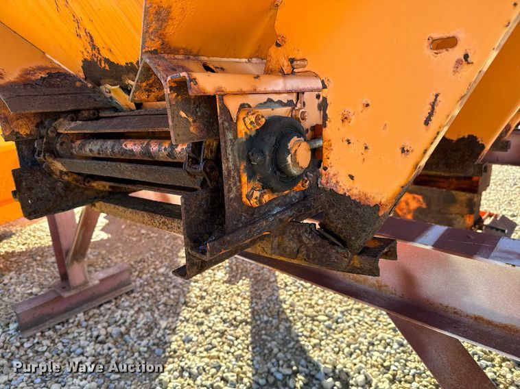 image for item GG9965 Henderson  spreader