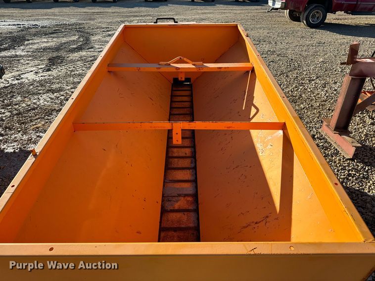 image for item GG9966 Buyers Salt Dogg  spreader