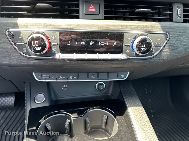 image for item HY9026 2021 Audi A5 Quattro  convertible