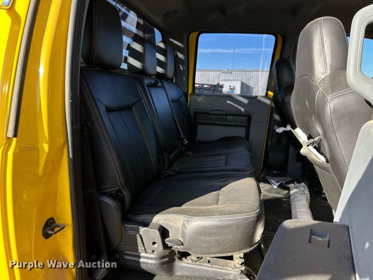 image for item JT9204 2012 Ford F650 Super Duty  Crew Cab flatbed truck