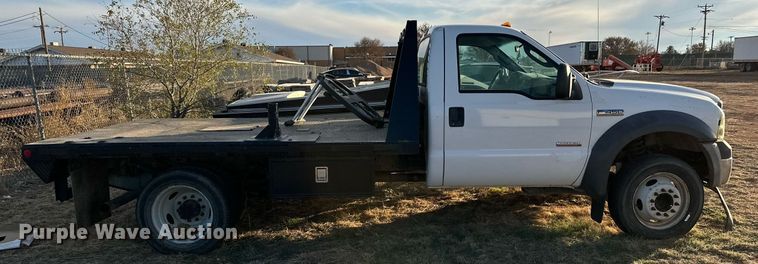 image for item JT9206 2006 Ford F450 Super Duty  flatbed truck