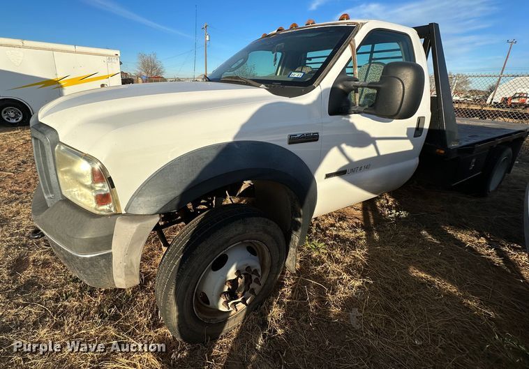 image for item JT9206 2006 Ford F450 Super Duty  flatbed truck