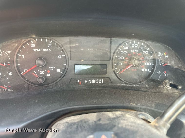 image for item JT9206 2006 Ford F450 Super Duty  flatbed truck