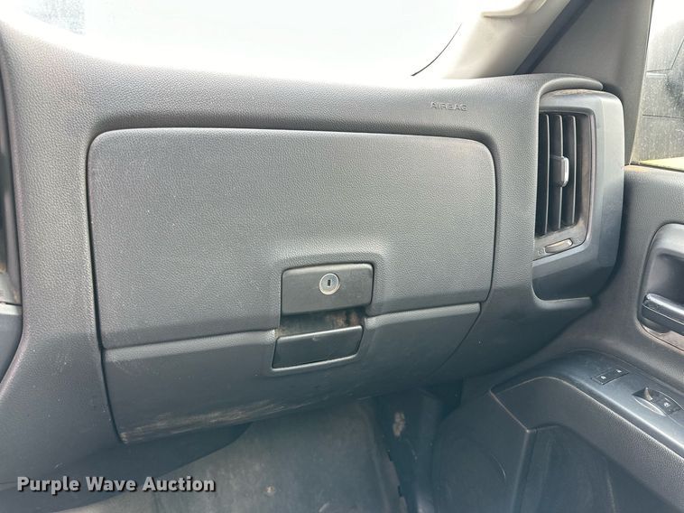 image for item JT9231 2015 Chevrolet Silverado 1500  Double Cab pickup truck