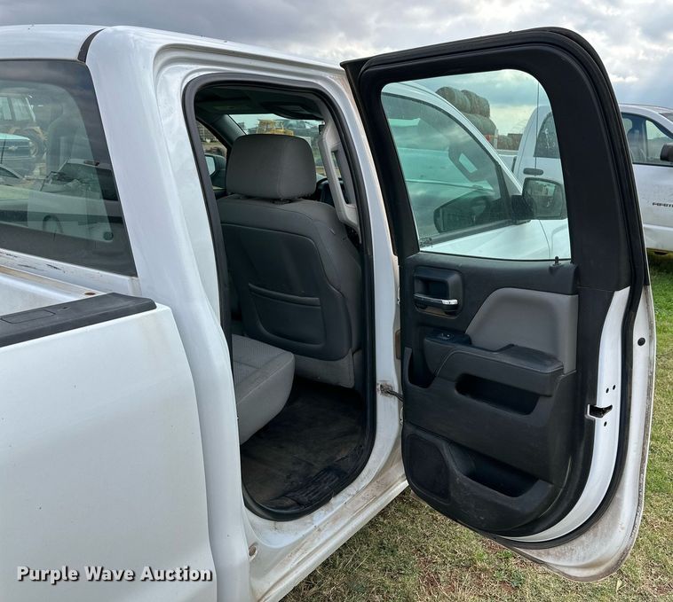 image for item JT9231 2015 Chevrolet Silverado 1500  Double Cab pickup truck