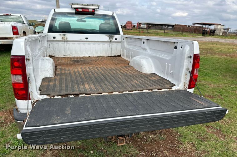 image for item JT9232 2013 Chevrolet Silverado 1500  pickup truck