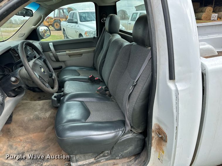 image for item JT9232 2013 Chevrolet Silverado 1500  pickup truck