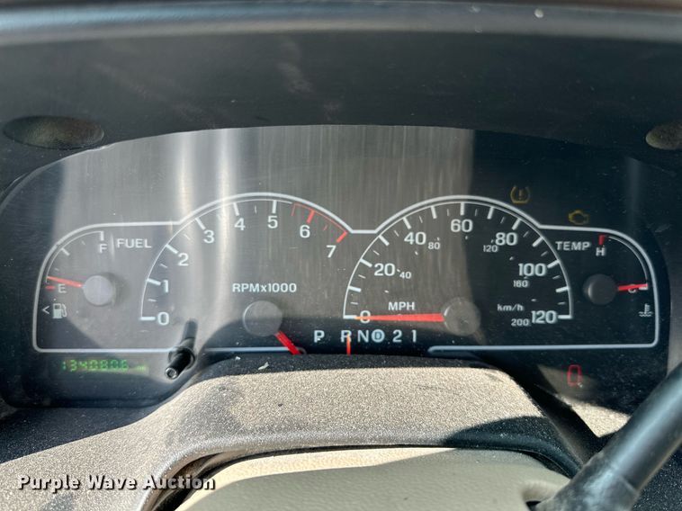 image for item JT9233 2003 Ford Windstar  van