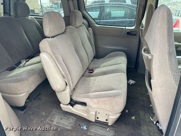 image for item JT9233 2003 Ford Windstar  van