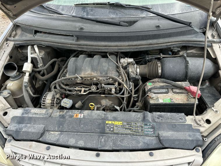 image for item JT9233 2003 Ford Windstar  van