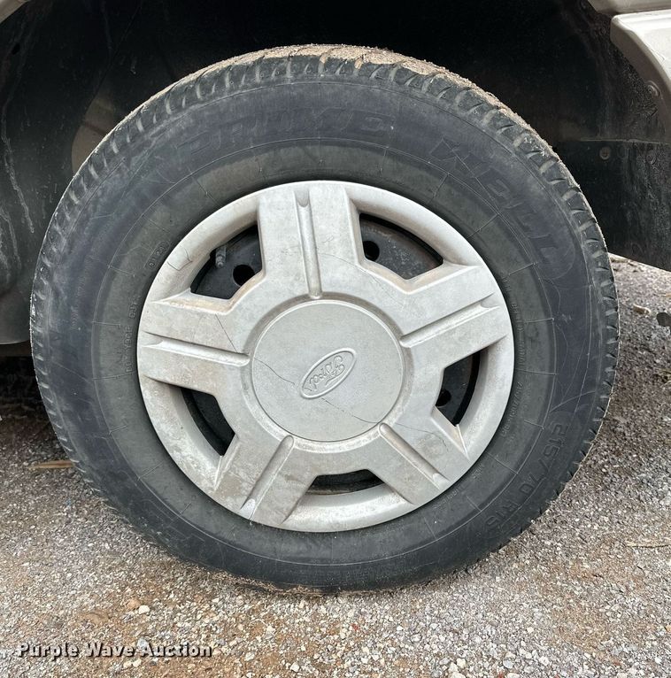 image for item JT9233 2003 Ford Windstar  van