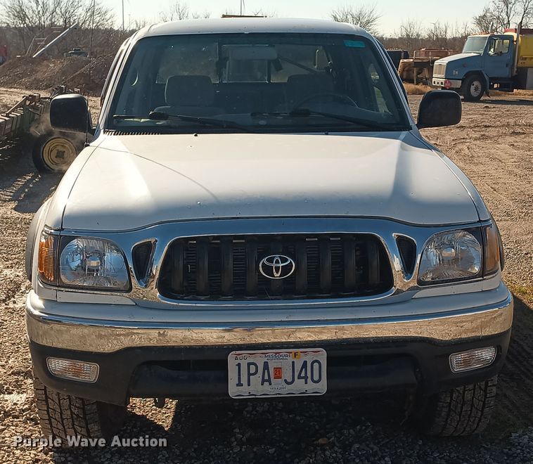 image for item KG9578 2003 Toyota Tacoma SR5  Double Cab pickup truck