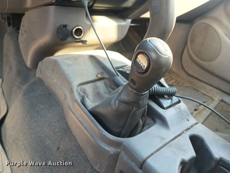 image for item KG9578 2003 Toyota Tacoma SR5  Double Cab pickup truck