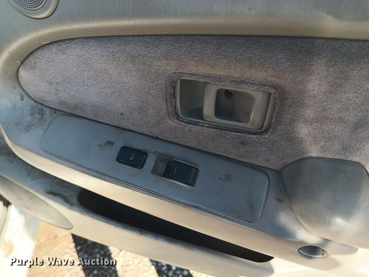 image for item KG9578 2003 Toyota Tacoma SR5  Double Cab pickup truck