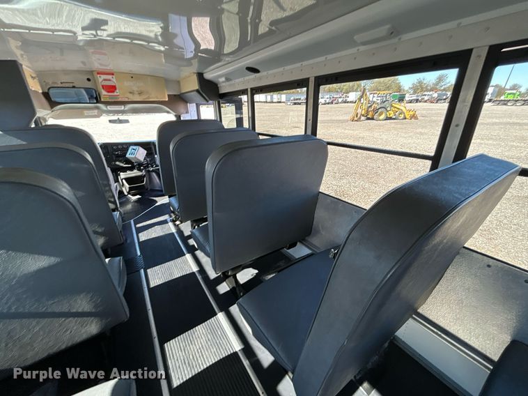 image for item KH9583 2011 Chevrolet Express G3500  shuttle bus