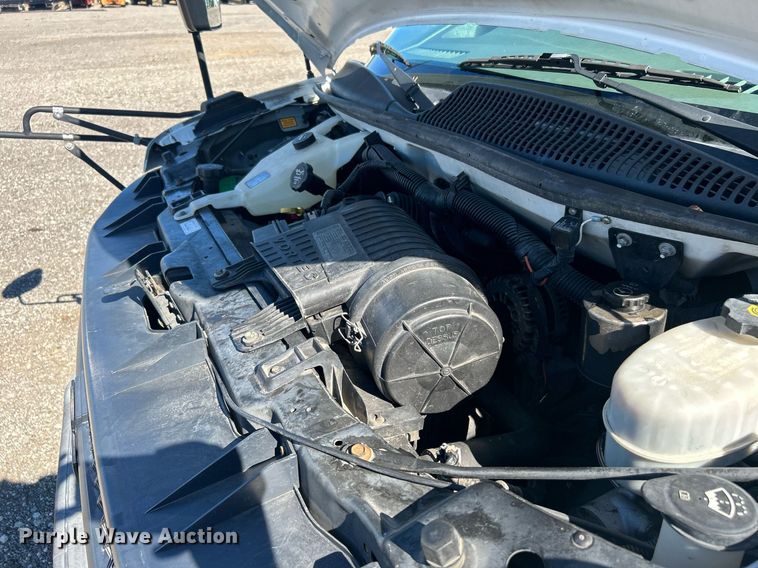 image for item KH9583 2011 Chevrolet Express G3500  shuttle bus