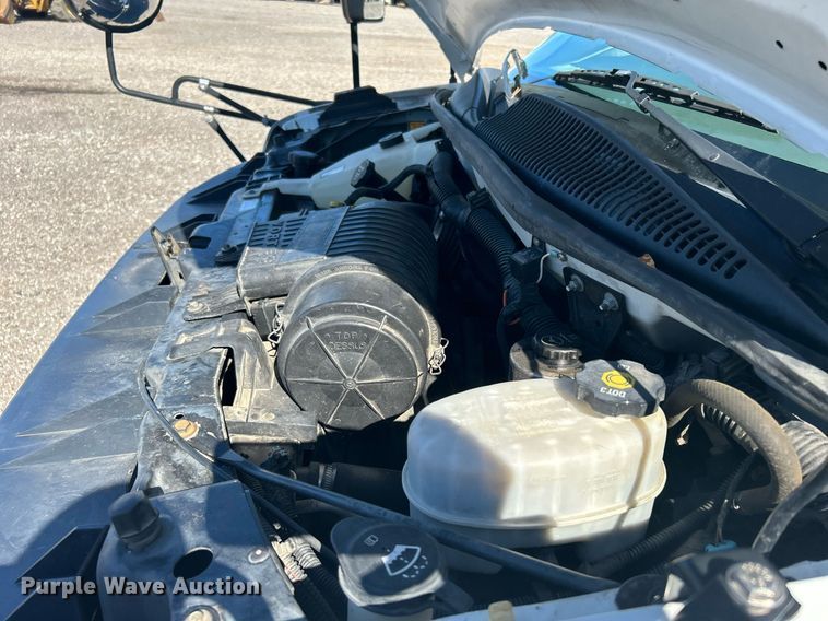 image for item KH9583 2011 Chevrolet Express G3500  shuttle bus